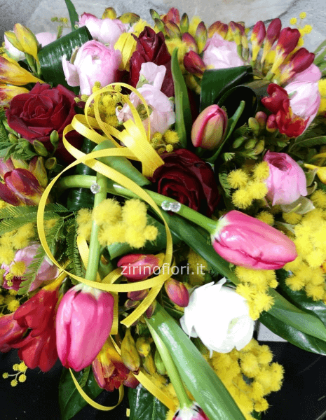 bouquet fiori misti e mimosa